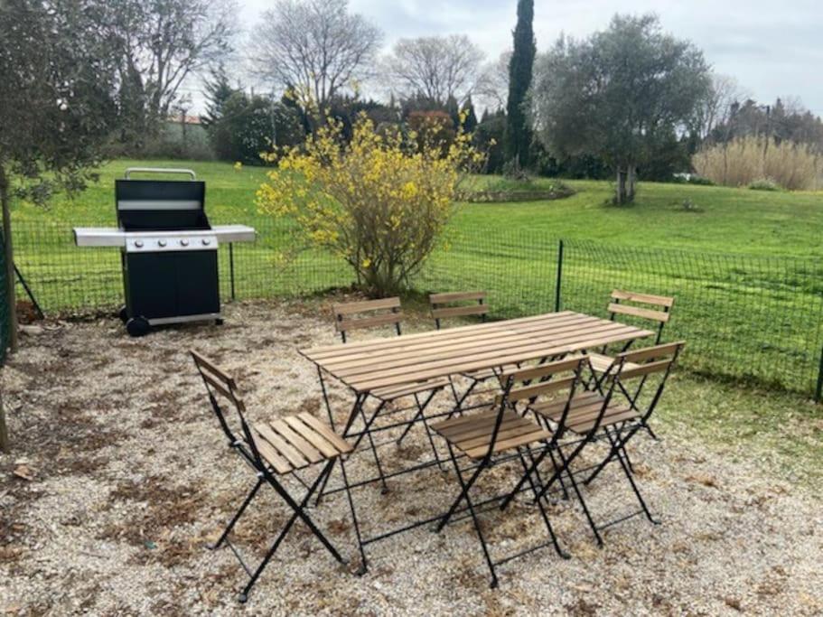 Appartement En Provence Châteaurenard Eksteriør billede